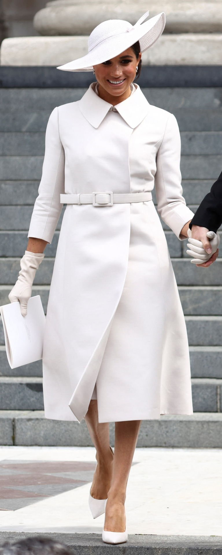 Dior Haute Couture Trench Coat in Greige - Meghan Markle's Outerwear -  Meghan's Fashion