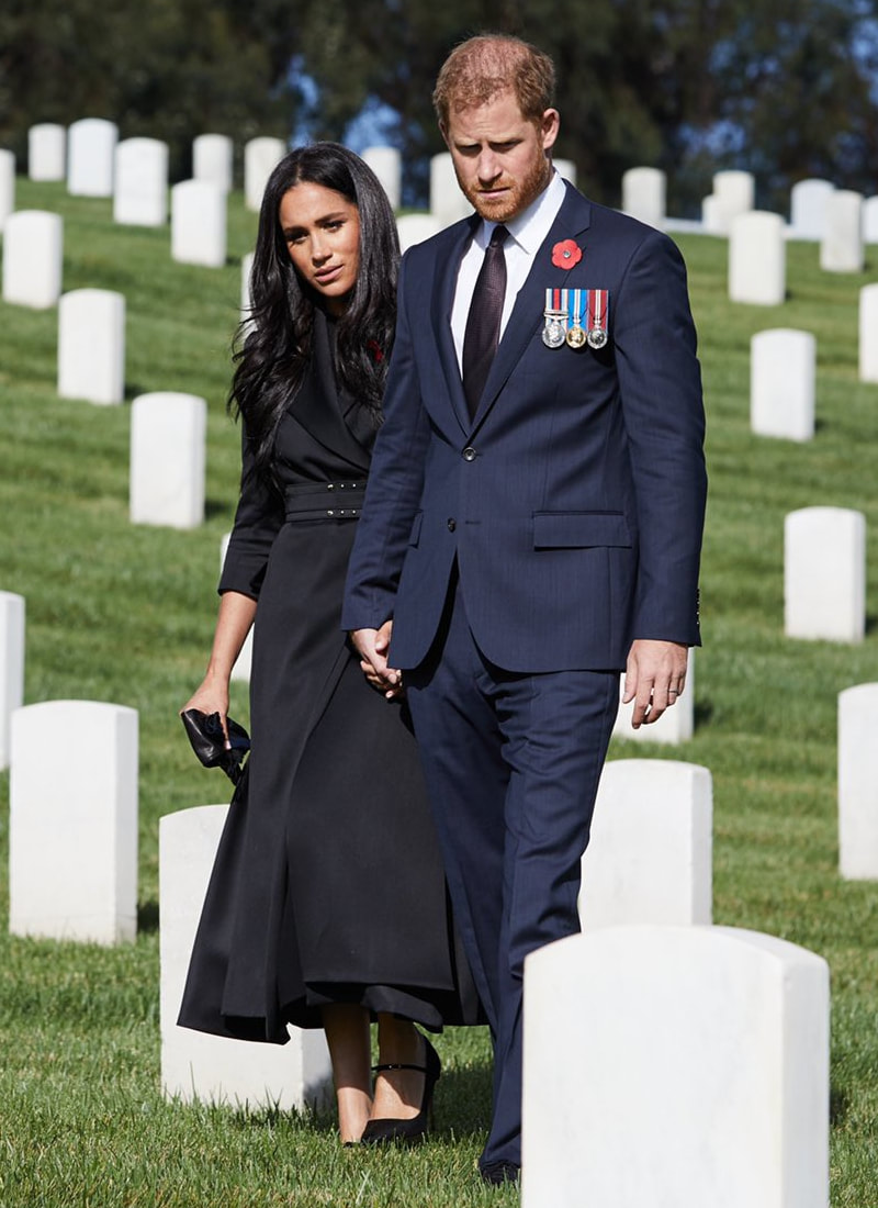 Meghan looks sombre in black Brandon Maxwell coat for Remembrance Sunday  tribute in L.A. - Meghan's Fashion